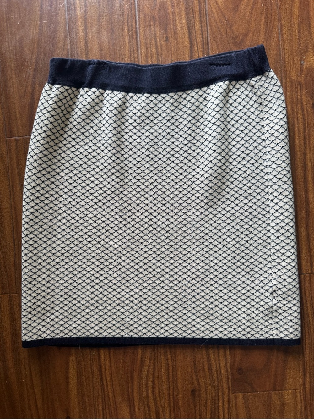 Moussy Cream Knit Pencil Skirt with Navy Trim